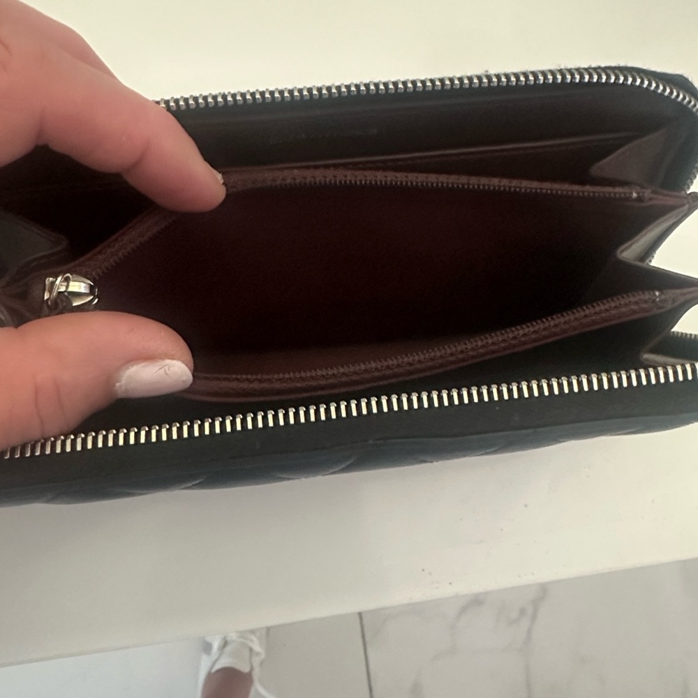 CHANEL Black Quilted Leather Wallet - Picture 3 of 14